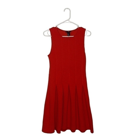 H&m Cherry Red Sleeveless Quilted Fit and Flare Dress Party Office Size Small - Picture 2 of 11